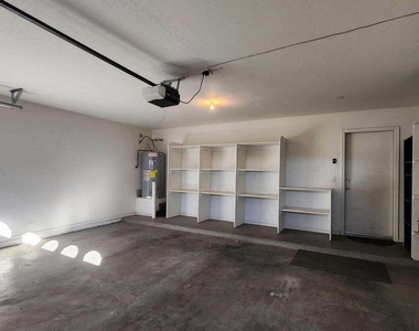 160 W Heather Court - Photo Thumbnail 5