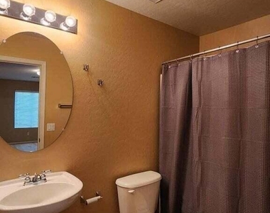 160 W Heather Court - Photo Thumbnail 11