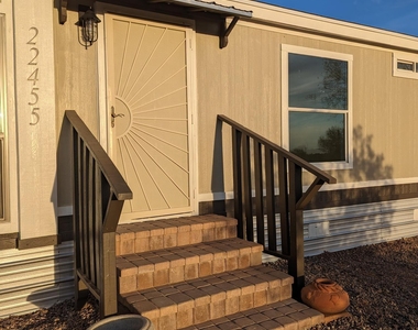 22455 E Royd Road - Photo Thumbnail 2