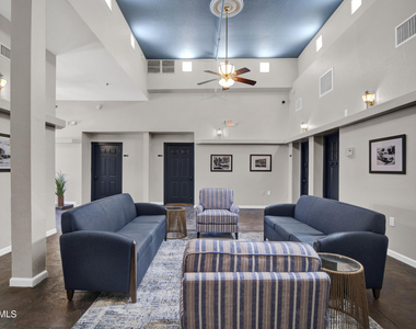 5753 W Glendale Avenue - Photo Thumbnail 10