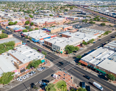5753 W Glendale Avenue - Photo Thumbnail 19
