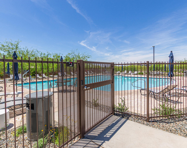 5835 E Rose Garden Lane - Photo Thumbnail 39