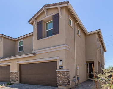 5835 E Rose Garden Lane - Photo Thumbnail 4