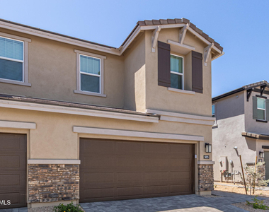 5835 E Rose Garden Lane - Photo Thumbnail 3