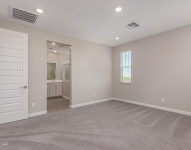 5835 E Rose Garden Lane - Photo Thumbnail 17