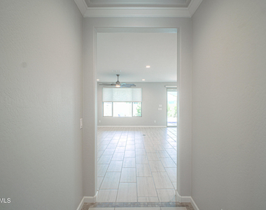 5656 W Posse Drive - Photo Thumbnail 2