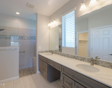 5656 W Posse Drive - Photo Thumbnail 20
