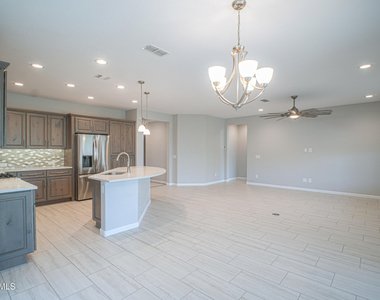 5656 W Posse Drive - Photo Thumbnail 12