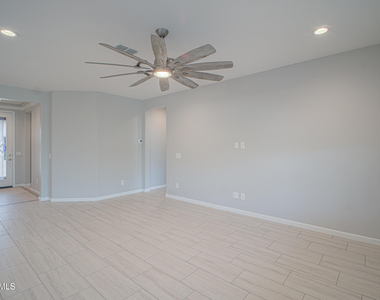 5656 W Posse Drive - Photo Thumbnail 5