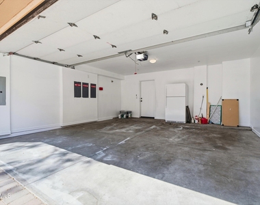 724 S Beck Avenue - Photo Thumbnail 25