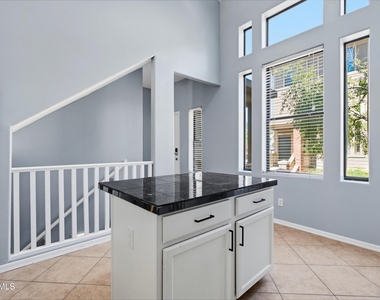 724 S Beck Avenue - Photo Thumbnail 6