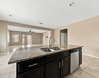 25954 W Potter Drive - Photo Thumbnail 8