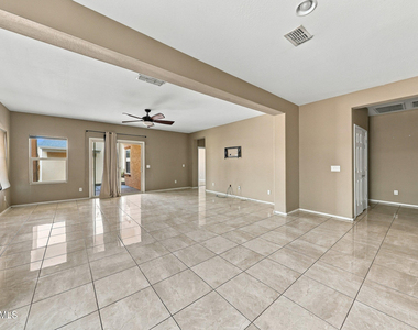 25954 W Potter Drive - Photo Thumbnail 10