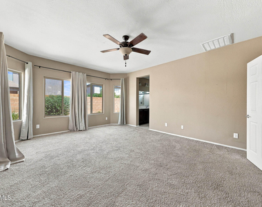 25954 W Potter Drive - Photo Thumbnail 23