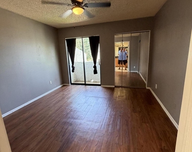 850 S River Drive - Photo Thumbnail 13