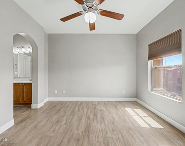 900 S 94th Street - Photo Thumbnail 14