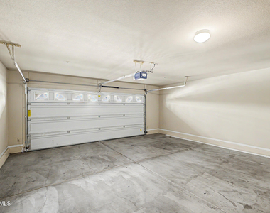 900 S 94th Street - Photo Thumbnail 27