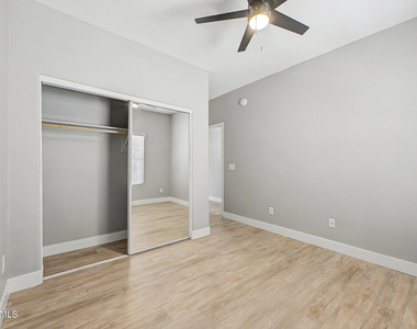900 S 94th Street - Photo Thumbnail 21