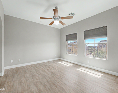 900 S 94th Street - Photo Thumbnail 15