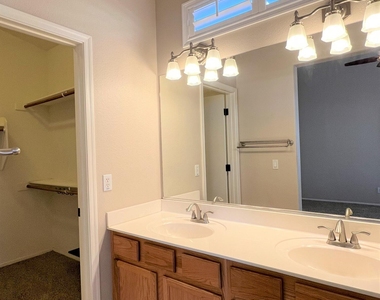 40827 N Hearst Drive - Photo Thumbnail 20