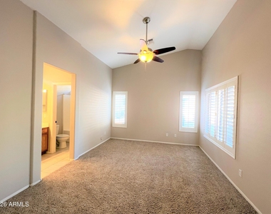 40827 N Hearst Drive - Photo Thumbnail 15
