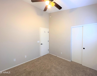 40827 N Hearst Drive - Photo Thumbnail 12