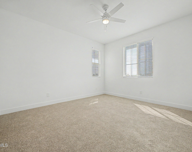 2285 S Swan Court - Photo Thumbnail 6