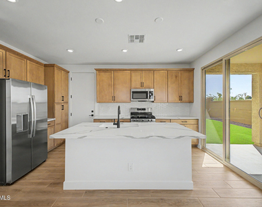 2285 S Swan Court - Photo Thumbnail 5