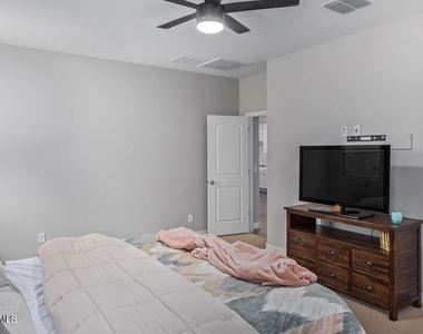 16611 W Sierra Street - Photo Thumbnail 19