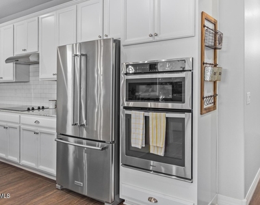 16611 W Sierra Street - Photo Thumbnail 16