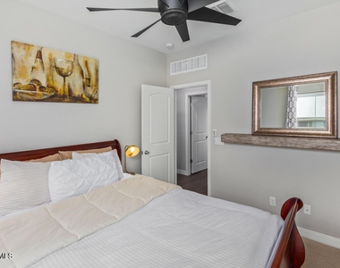 16611 W Sierra Street - Photo Thumbnail 22
