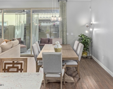 16611 W Sierra Street - Photo Thumbnail 4