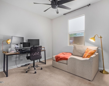 16611 W Sierra Street - Photo Thumbnail 7