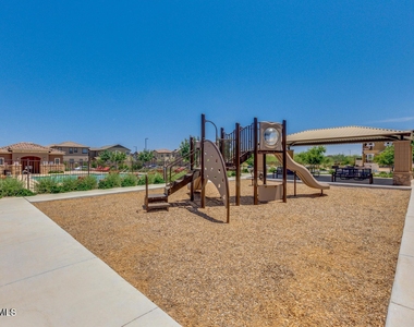 16611 W Sierra Street - Photo Thumbnail 34