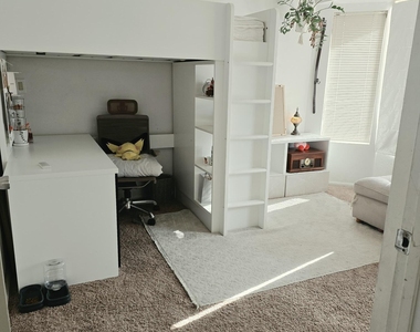 314 N Cobblestone Street - Photo Thumbnail 5