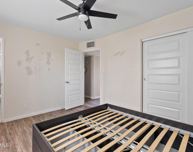 449 E Continental Drive - Photo Thumbnail 15