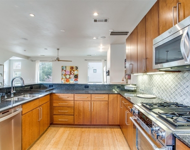 4010 Gilbert Avenue - Photo Thumbnail 3