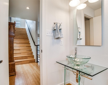 4010 Gilbert Avenue - Photo Thumbnail 17