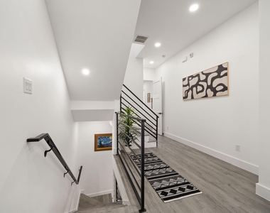 1919 Pollard Street - Photo Thumbnail 27