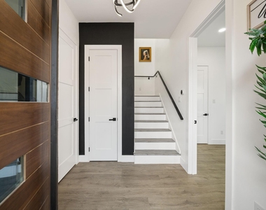 1919 Pollard Street - Photo Thumbnail 2