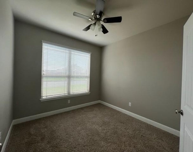 6642 Summerwood Trail - Photo Thumbnail 22