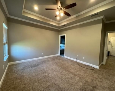 6642 Summerwood Trail - Photo Thumbnail 14