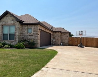 6642 Summerwood Trail - Photo Thumbnail 2
