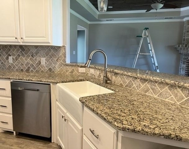 6642 Summerwood Trail - Photo Thumbnail 12