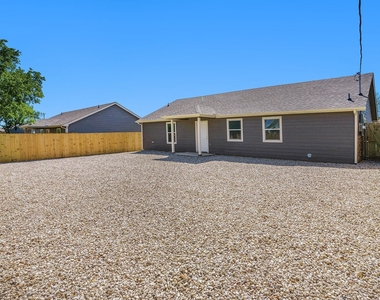 405 Whitney Court - Photo Thumbnail 20