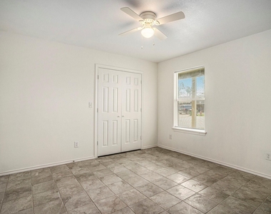405 Whitney Court - Photo Thumbnail 9