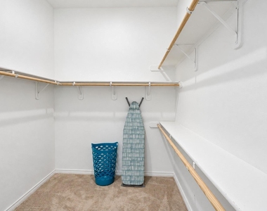 2643 Harlow Lane - Photo Thumbnail 14