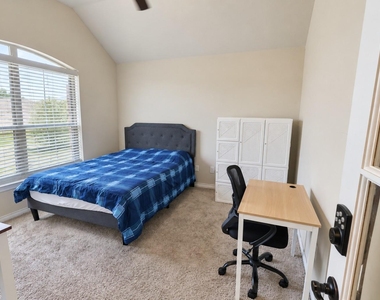 2643 Harlow Lane - Photo Thumbnail 15