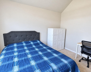 2643 Harlow Lane - Photo Thumbnail 16