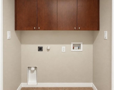 6553 Rutherford Road - Photo Thumbnail 16